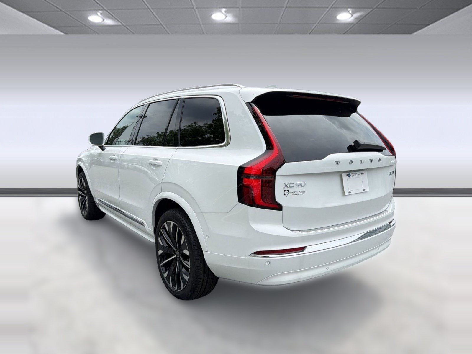 New 2026 Volvo XC90 B6 Plus w/ Protection Package AWD/4WD image 3