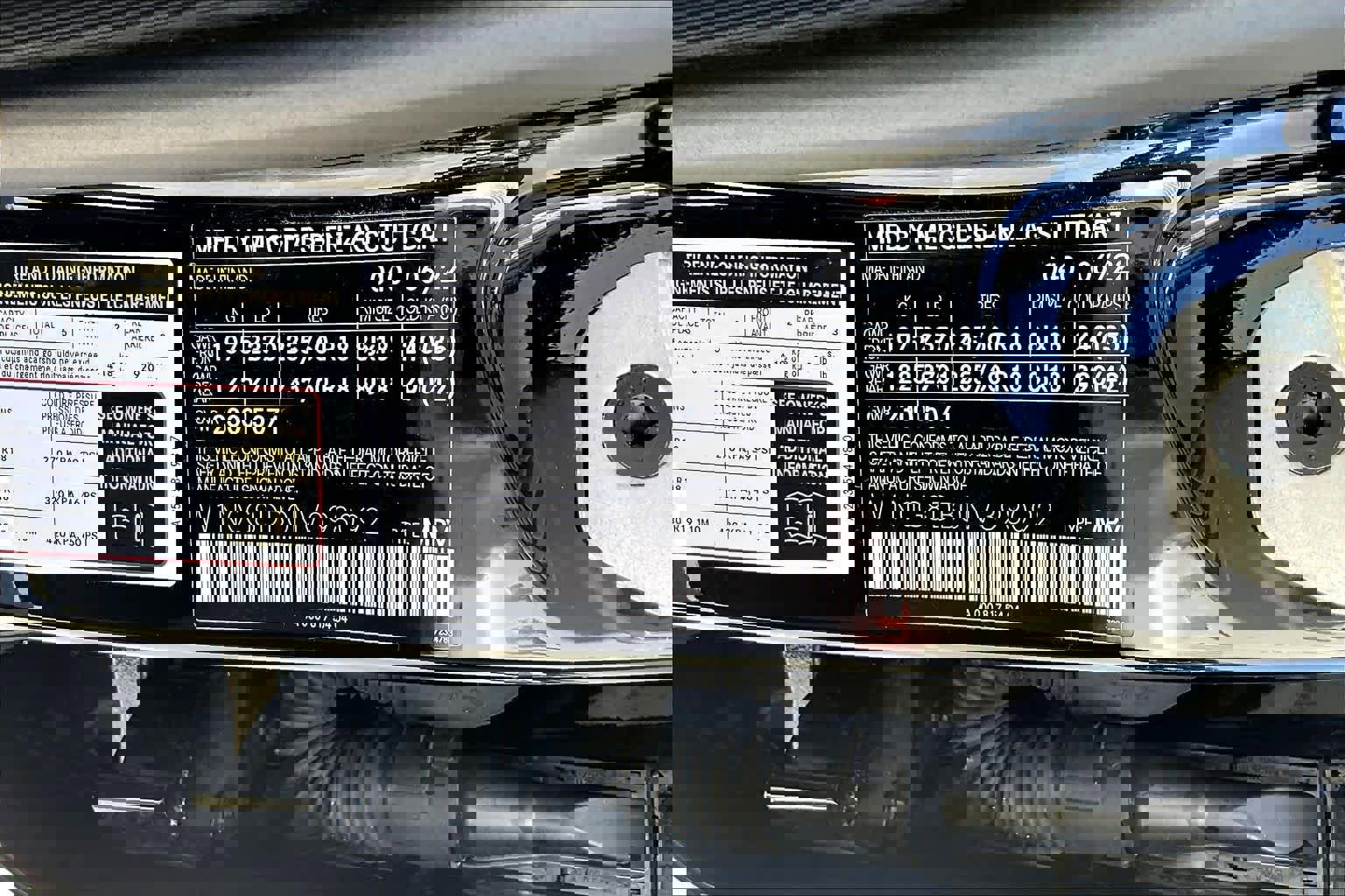 Used 2022 Mercedes-Benz GLC 300 w/ Premium Package Lite image 30