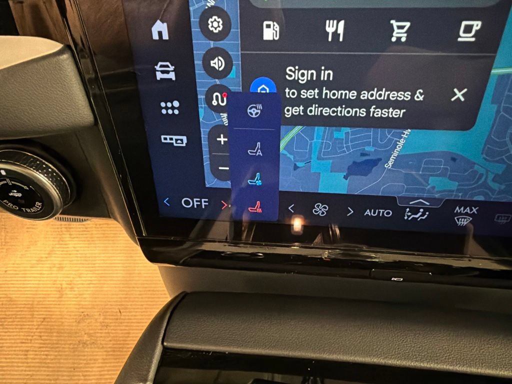 New 2026 Lincoln Navigator Reserve w/ Jet Appearance Package AWD/4WD image 12