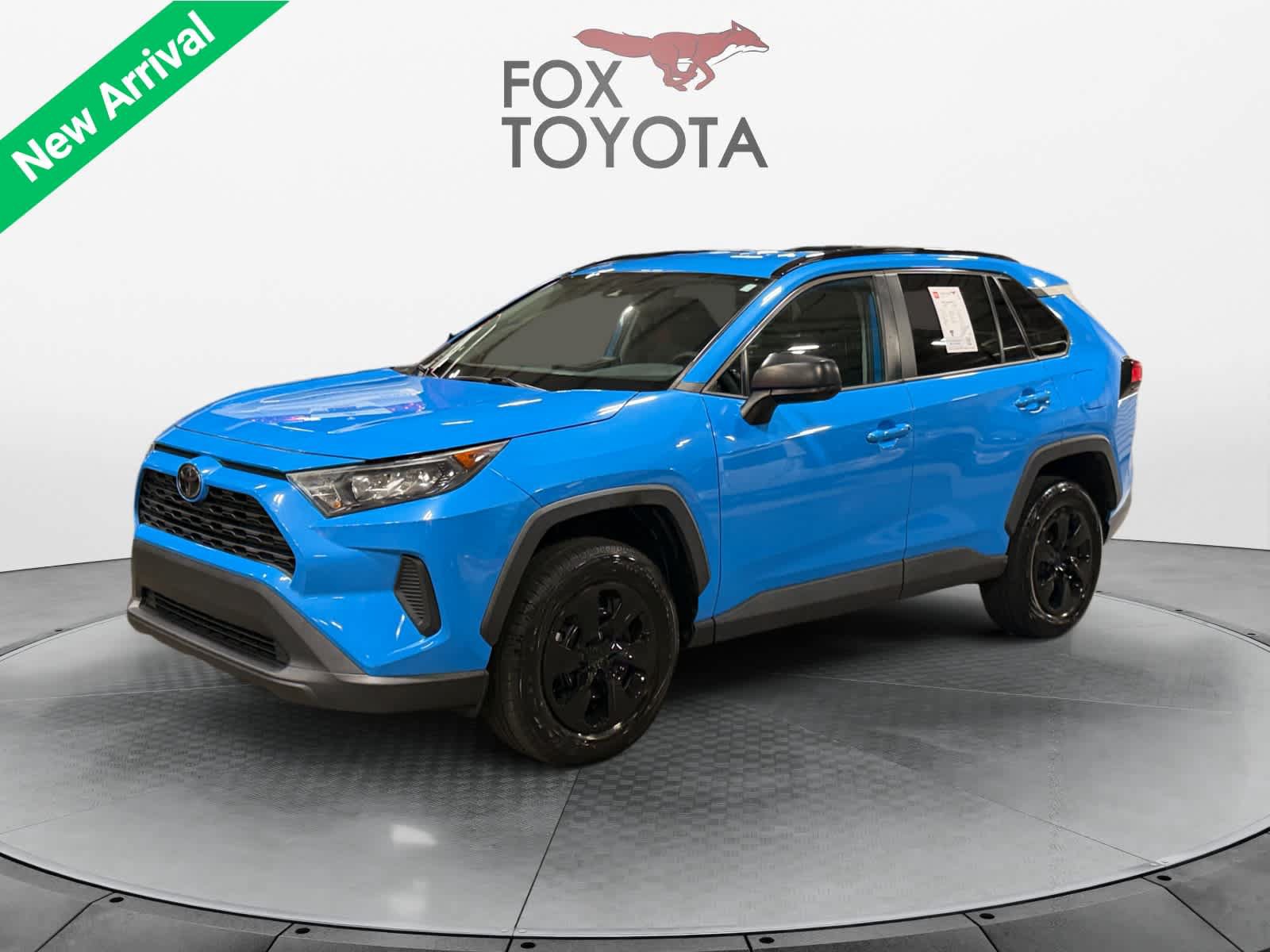 Used 2019 Toyota RAV4 LE w/ Carpet Mat Package FWD image 1