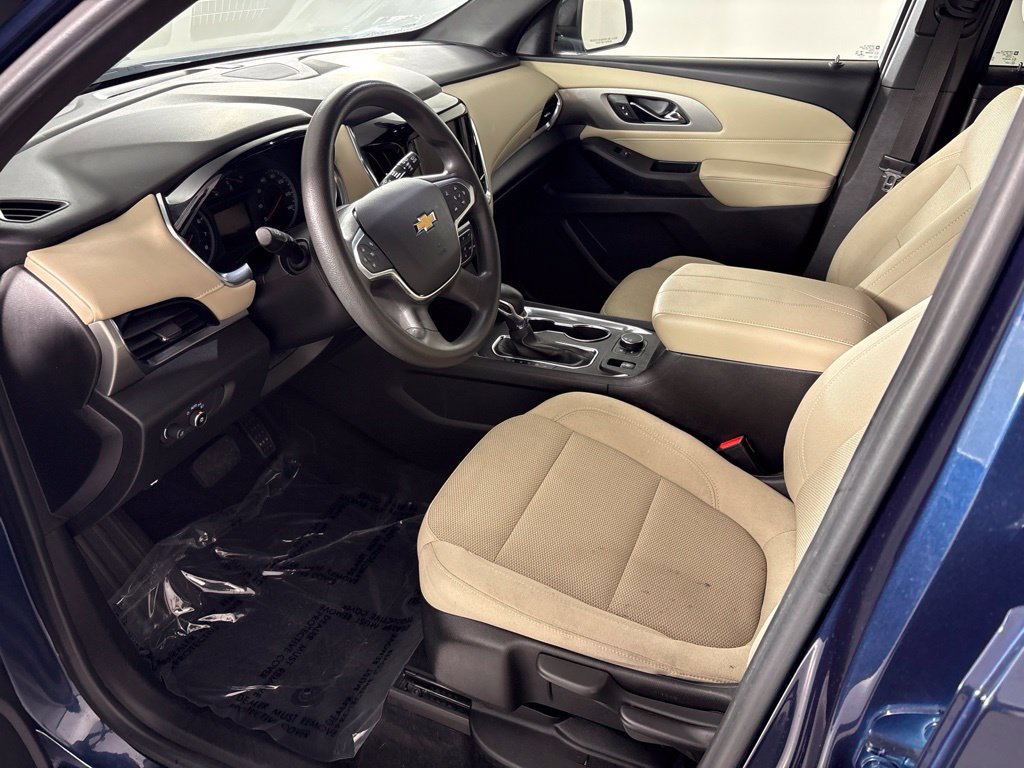 Used 2022 Chevrolet Traverse LS FWD image 33