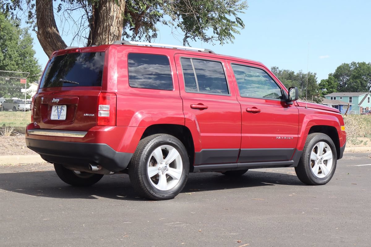 Used 2015 Jeep Patriot Limited w/ Sun/Sound Group FWD image 5