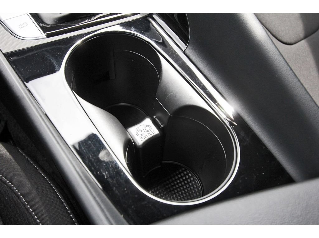 Certified 2022 Hyundai Elantra SEL w/ Convenience + Premium Package FWD image 31