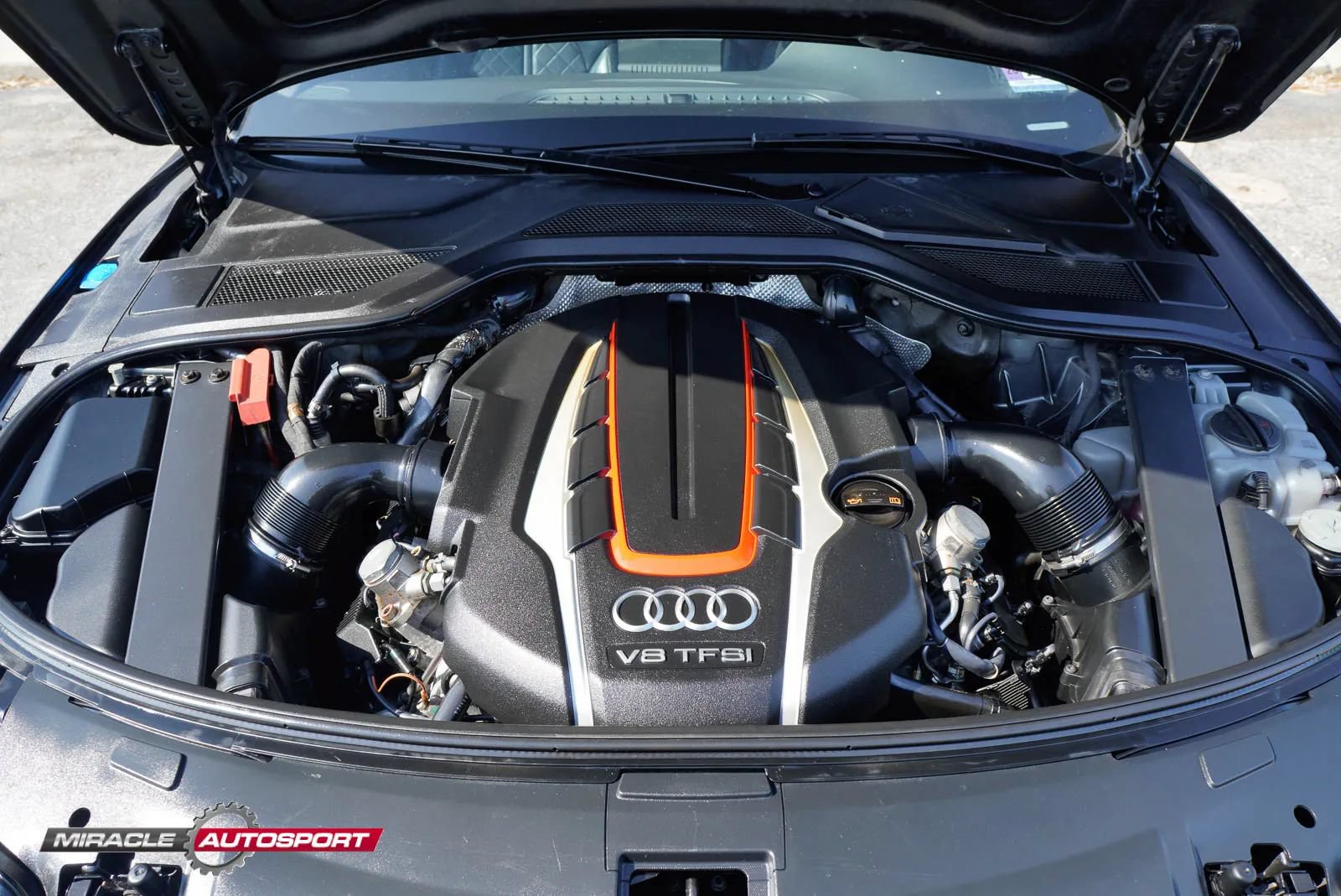 Used 2013 Audi S8 w/ Driver Assistance Pkg AWD/4WD image 14