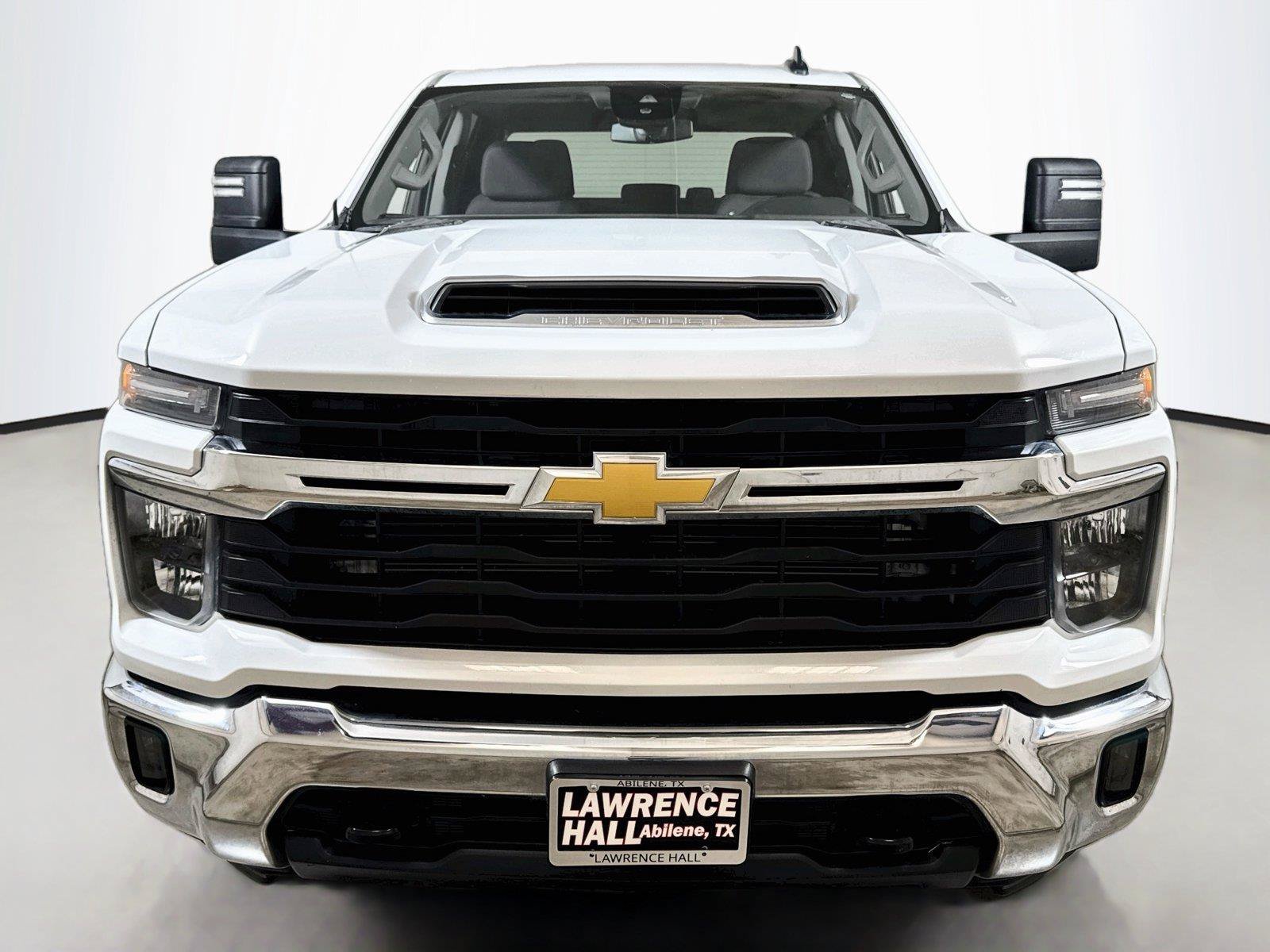 Used 2025 Chevrolet Silverado 2500 LT w/ Convenience Package AWD/4WD image 2