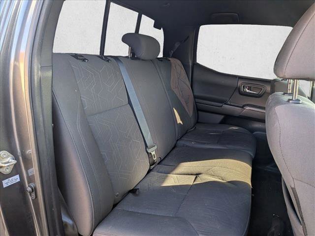 Used 2019 Toyota Tacoma TRD Off-Road w/ Technology Package AWD/4WD image 16