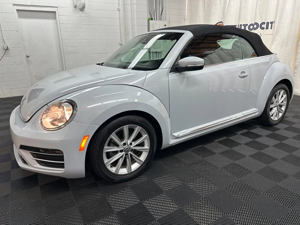 Used 2019 Volkswagen Beetle 2.0T SE FWD image 5