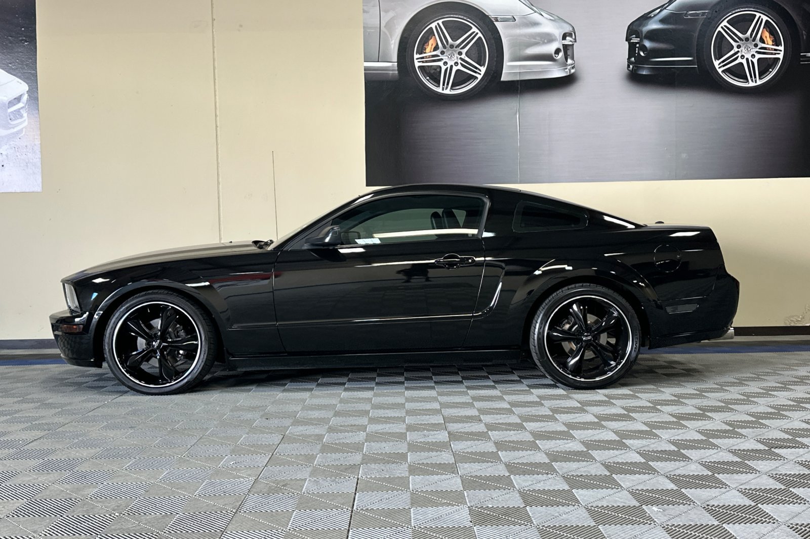 Used 2008 Ford Mustang GT Premium RWD image 7