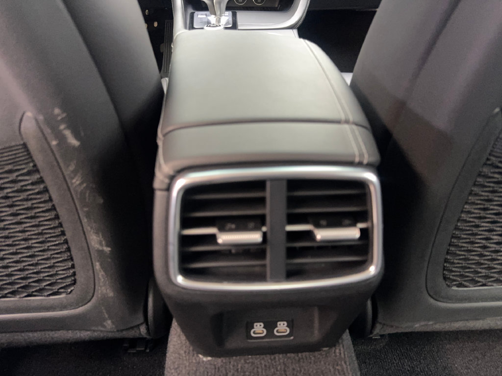 Used 2026 Genesis G70 2.5T RWD image 74