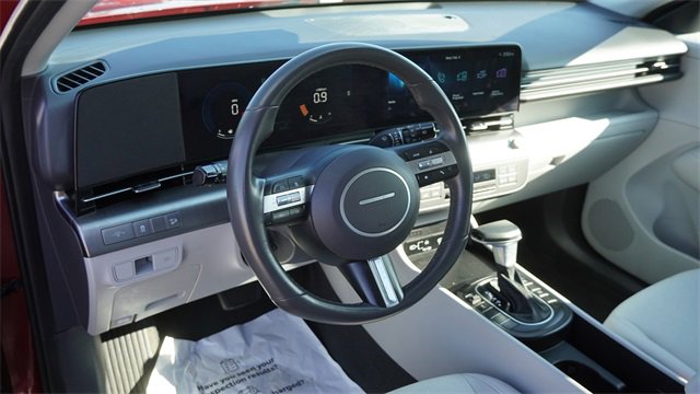 Used 2024 Hyundai Kona SEL image 17