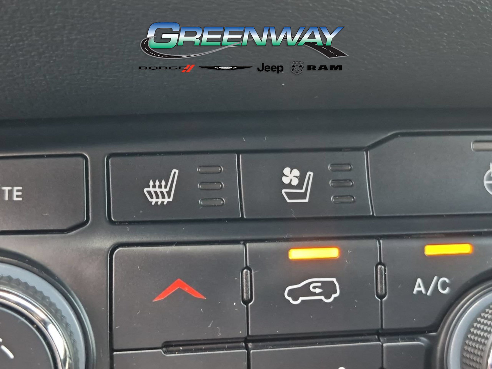 Used 2023 Dodge Durango GT RWD image 21