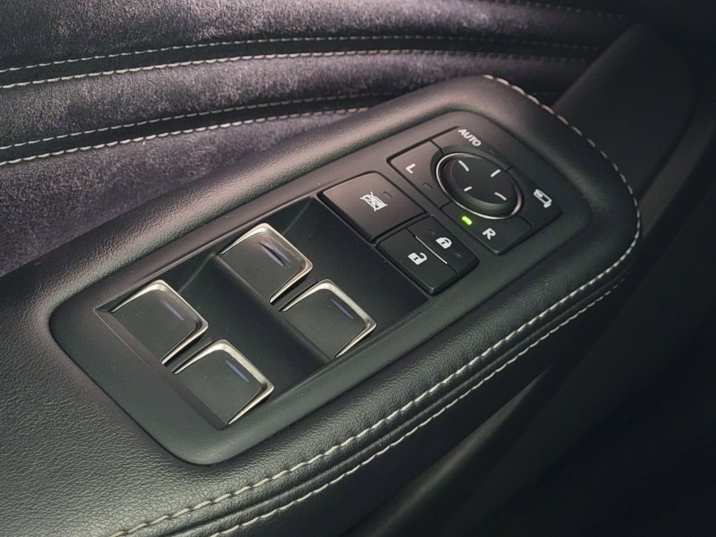 Used 2018 Lexus LS 500h AWD w/ Accessory Package (Z2) image 35