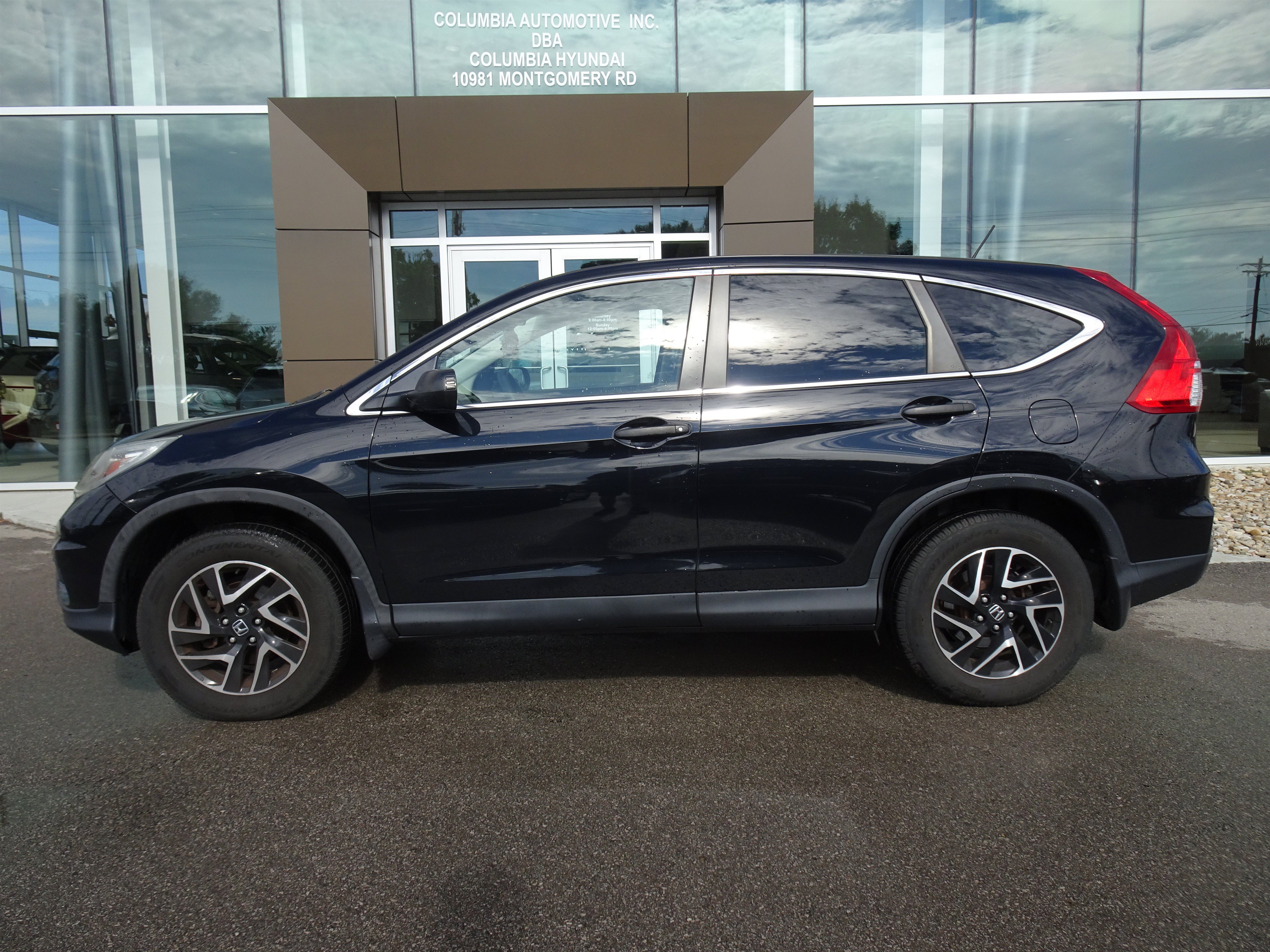 Used 2016 Honda CR-V SE image 2