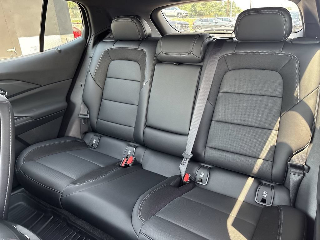 New 2026 Chevrolet Equinox EV LT w/ Convenience Package II AWD/4WD image 25