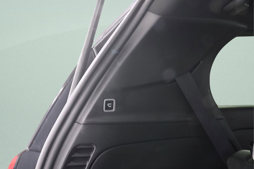 Used 2025 Chrysler Pacifica Select image 25