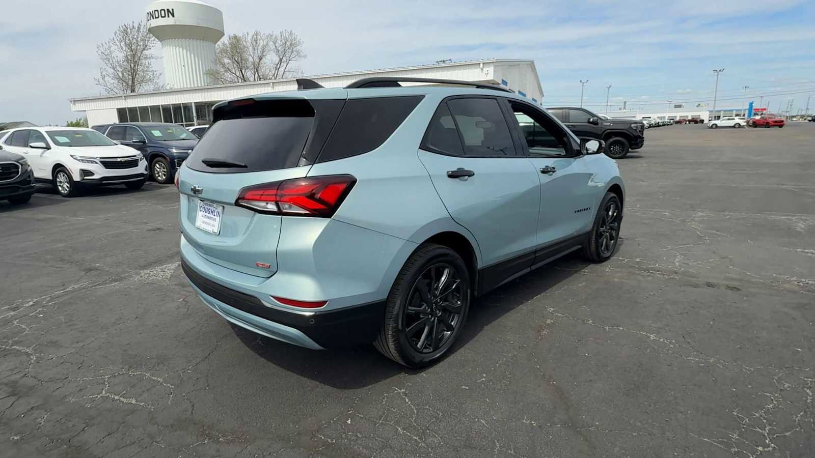 Certified 2022 Chevrolet Equinox RS w/ Infotainment Package image 8