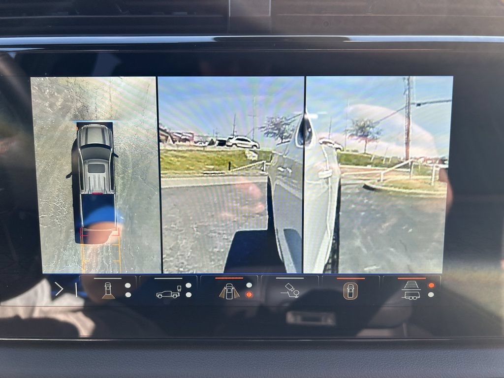 Used 2025 GMC Sierra 1500 AT4 AWD/4WD image 40