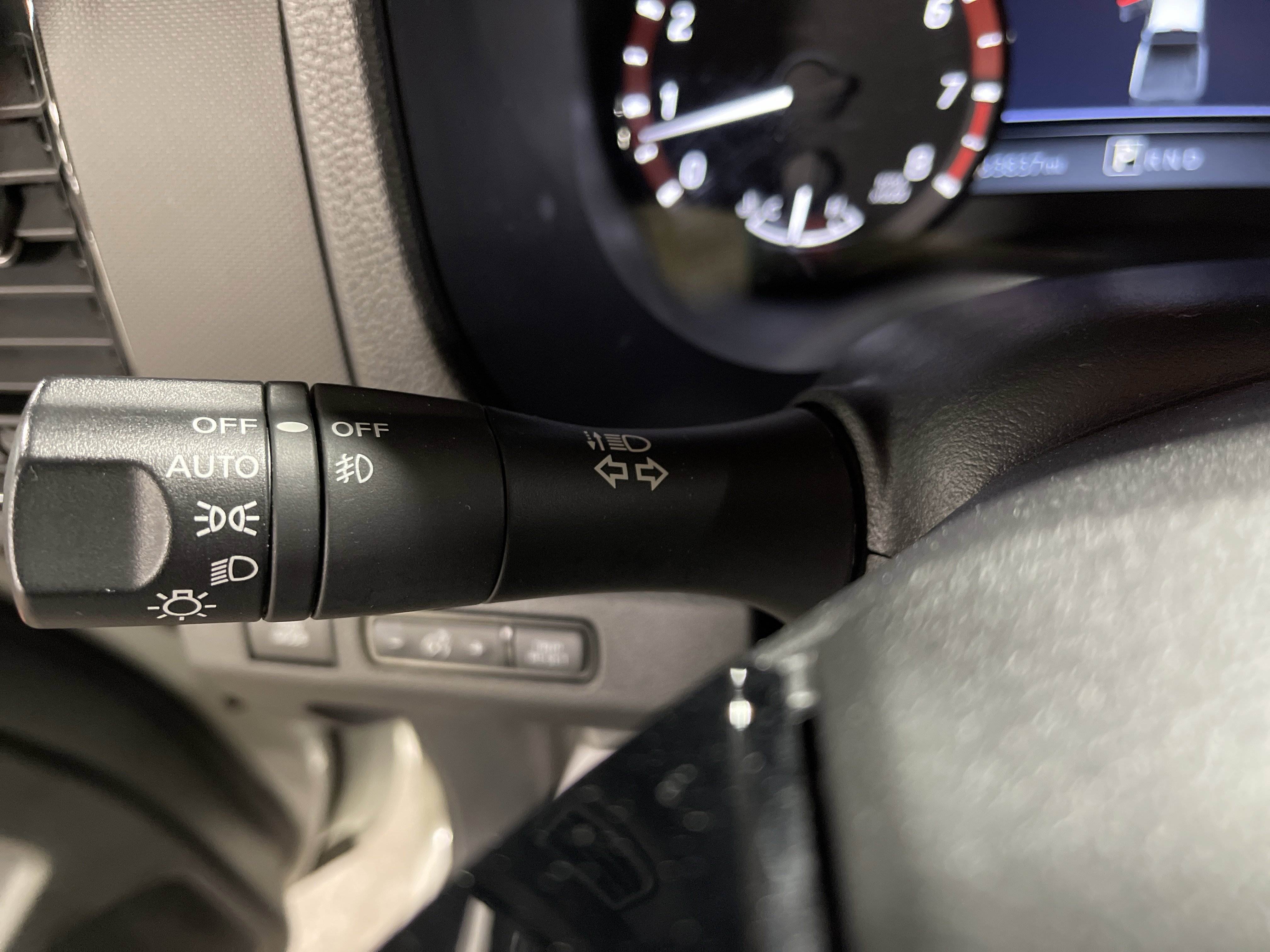 Used 2024 Nissan Frontier PRO-4X w/ Pro Convenience Package image 21