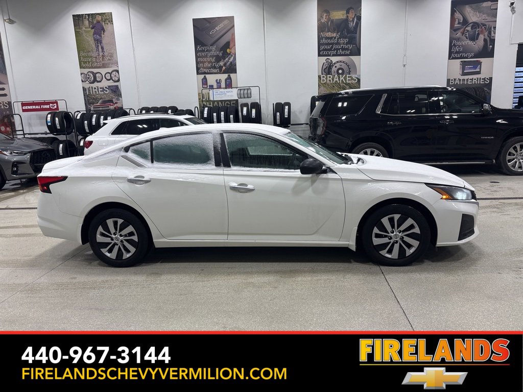 Used 2025 Nissan Altima 2.5 S image 10