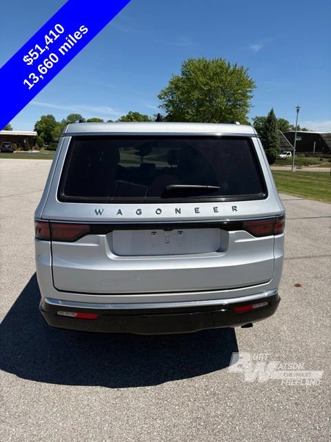 Used 2025 Jeep Wagoneer L Series II w/ 8-pass Seating Package AWD/4WD image 5