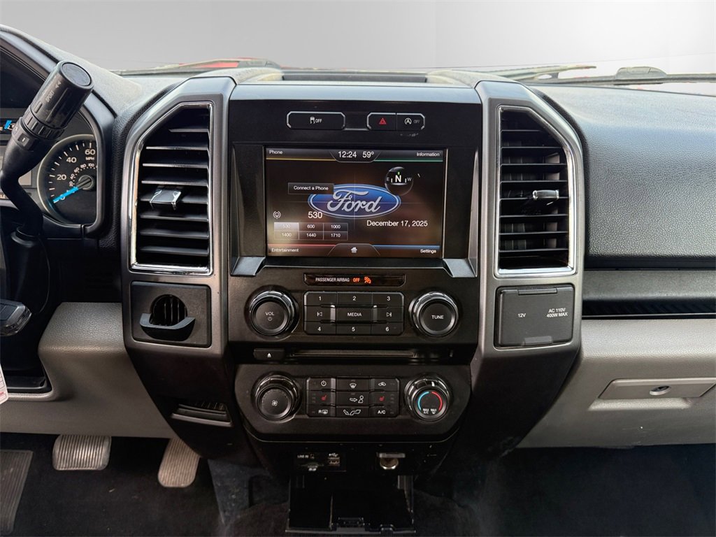 Used 2015 Ford F150 XLT w/ Equipment Group 302A Luxury image 11