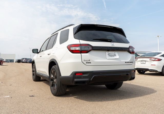 Used 2026 Honda Pilot Black Edition image 5