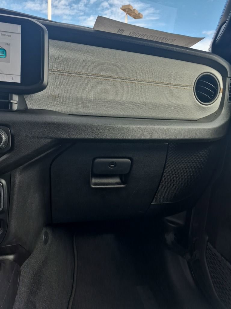 Certified 2024 Jeep Wrangler Sport S AWD/4WD image 34