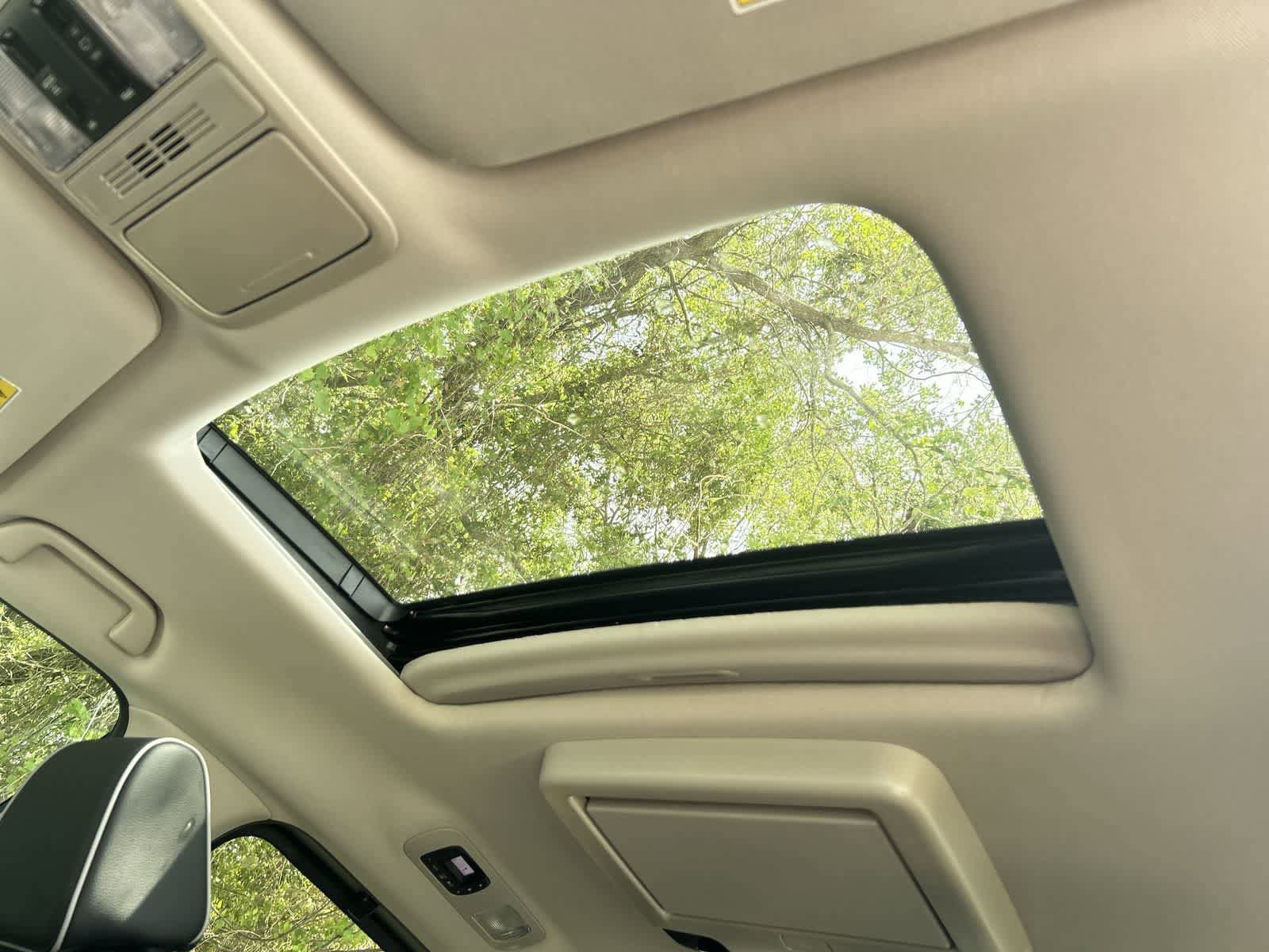 New 2026 Honda Odyssey Touring image 17