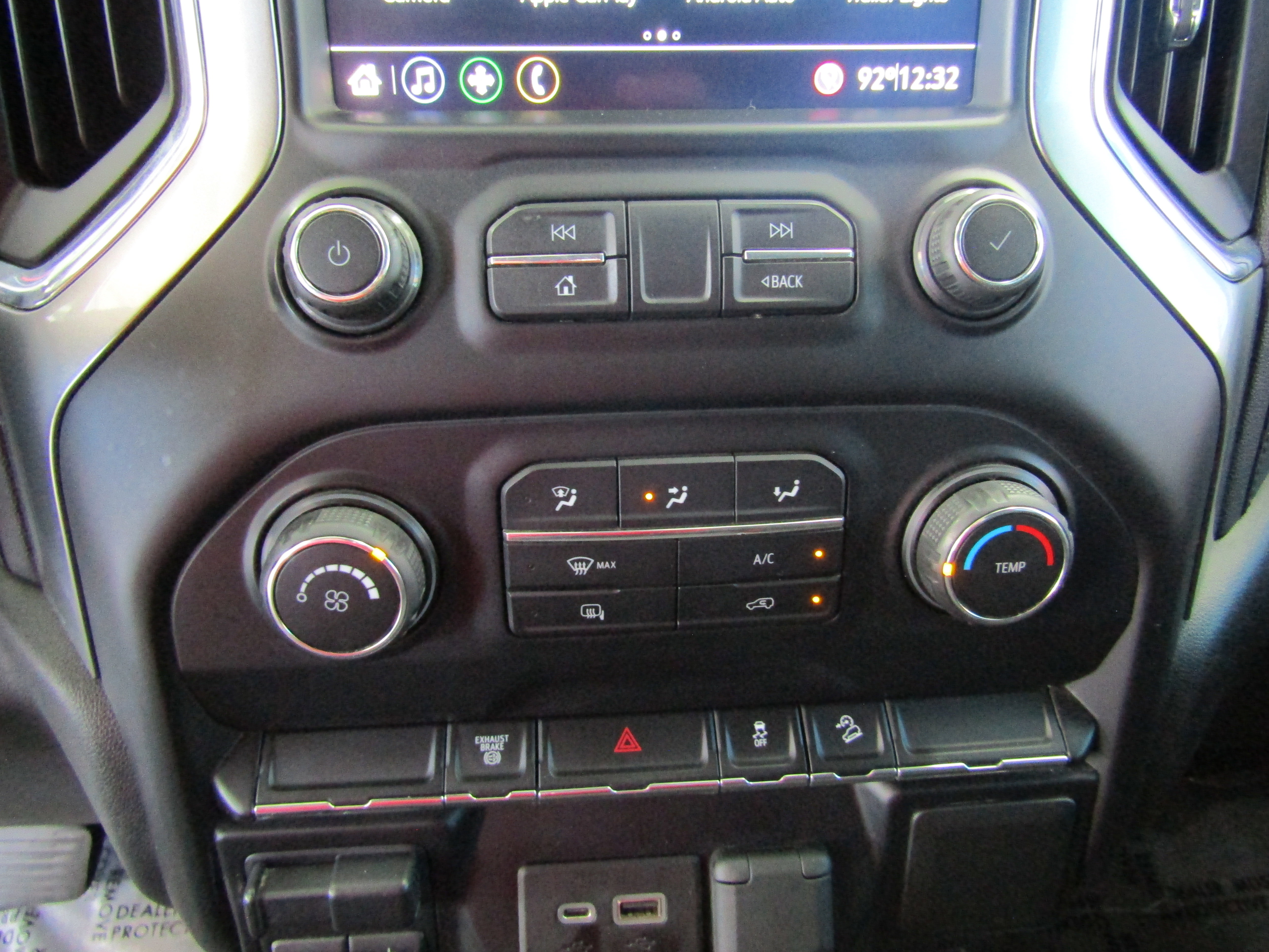 Used 2020 Chevrolet Silverado 2500 LT w/ Z71 Off-Road Package image 18