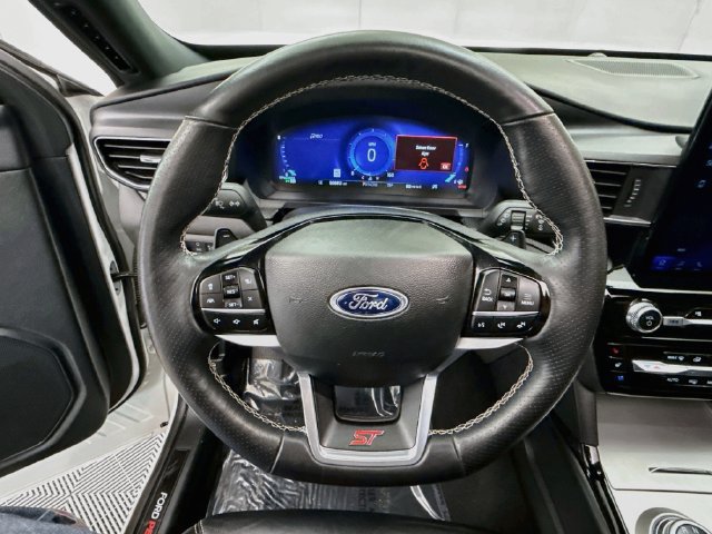 Used 2023 Ford Explorer ST w/ Equipment Group 401A AWD/4WD image 11