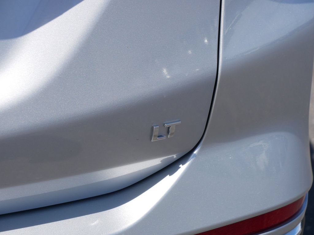 Used 2018 Chevrolet Equinox LT FWD image 6
