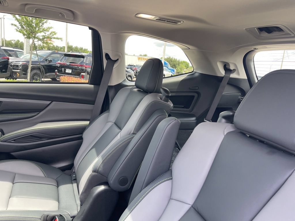 Certified 2025 Subaru Ascent Onyx Edition AWD/4WD image 24