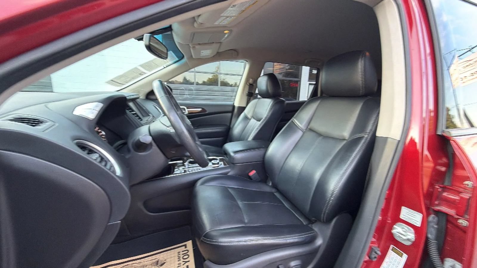 Used 2014 Nissan Pathfinder SL w/ SL Tech Package AWD/4WD image 18