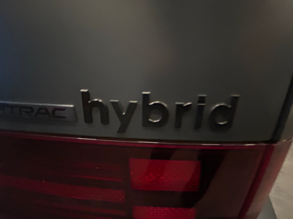 Used 2025 Hyundai Santa Fe Calligraphy AWD/4WD image 11