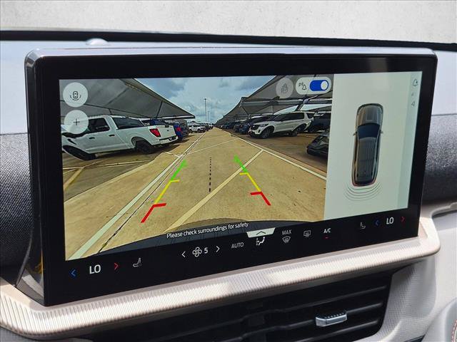 New 2026 Ford Explorer Active RWD image 12