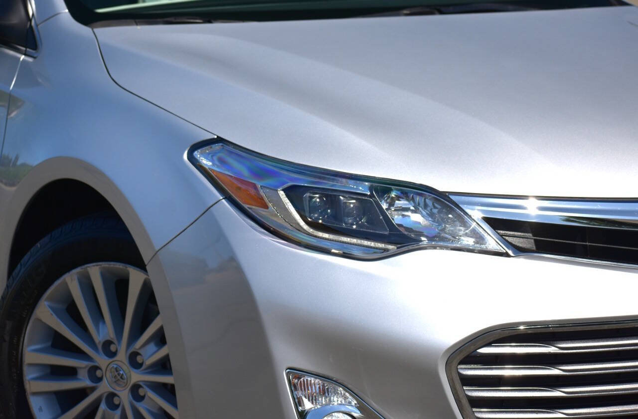 Used 2014 Toyota Avalon Limited w/ Technology Package FWD image 15