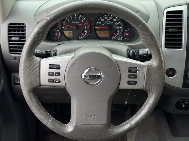 Used 2017 Nissan Frontier SV w/ SV Value Truck Package AWD/4WD image 11