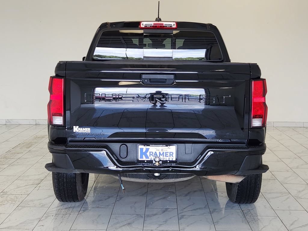 Used 2023 Chevrolet Colorado Trail Boss AWD/4WD image 6
