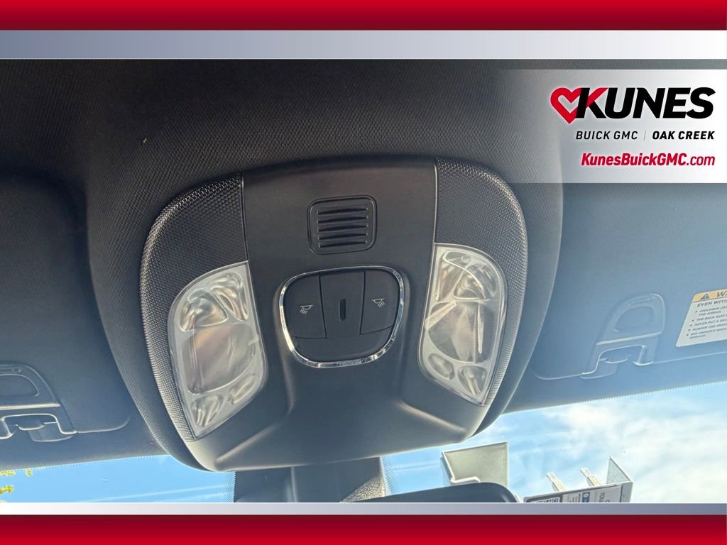 Used 2025 Jeep Compass Trailhawk AWD/4WD image 20