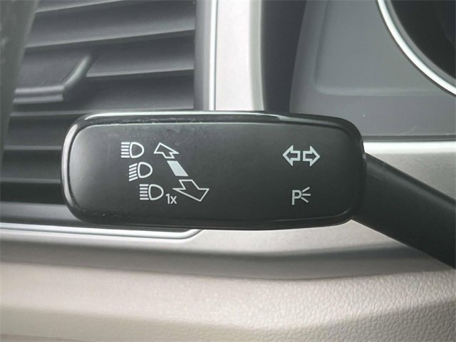 Used 2019 Volkswagen Atlas SE w/ Towing Package image 29