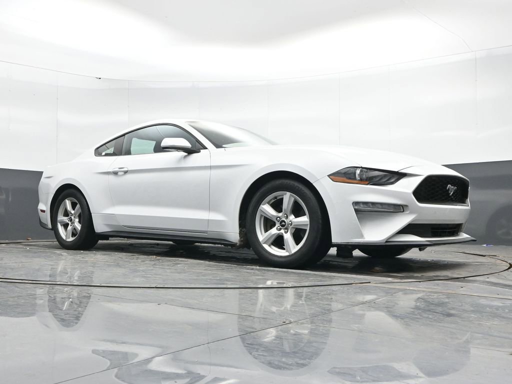 Used 2018 Ford Mustang Coupe RWD image 43