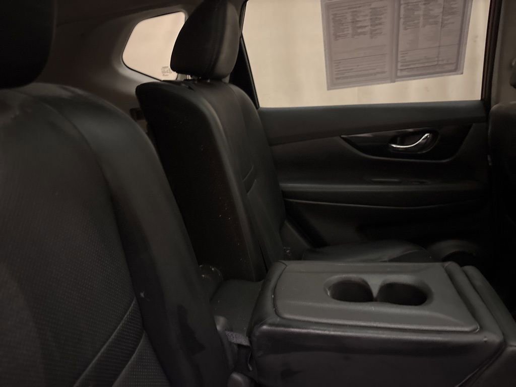 Used 2017 Nissan Rogue SL w/ SL Premium Package image 18