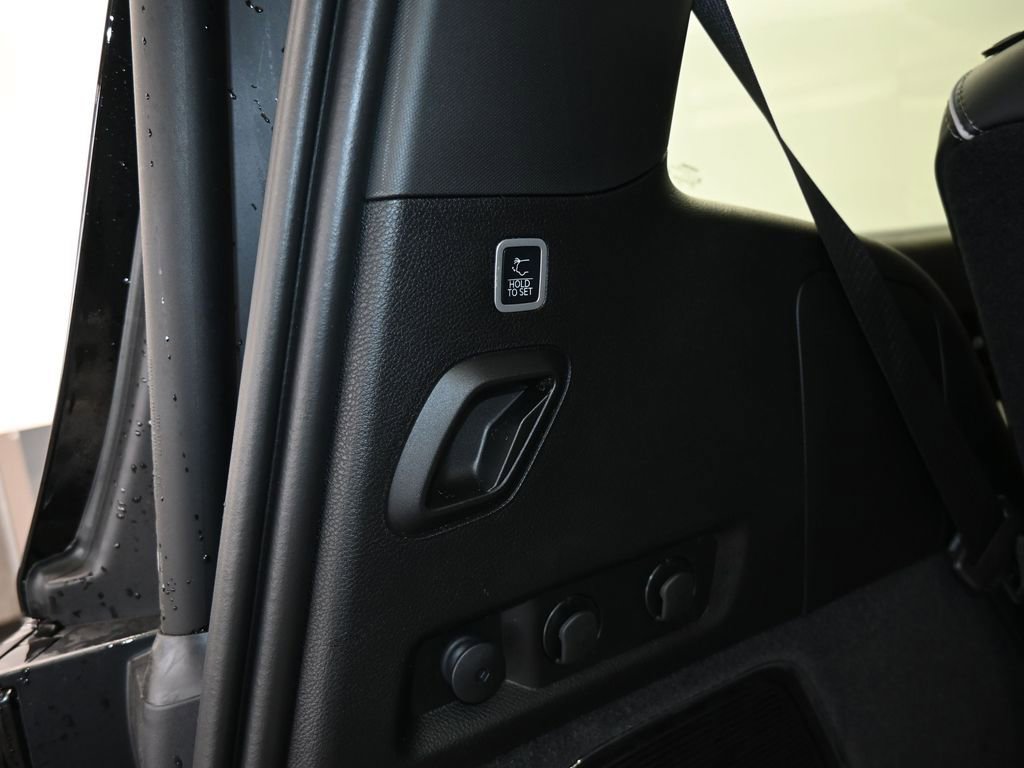 Used 2024 Jeep Grand Wagoneer Series II w/ Quick Order Packagew 28T image 47