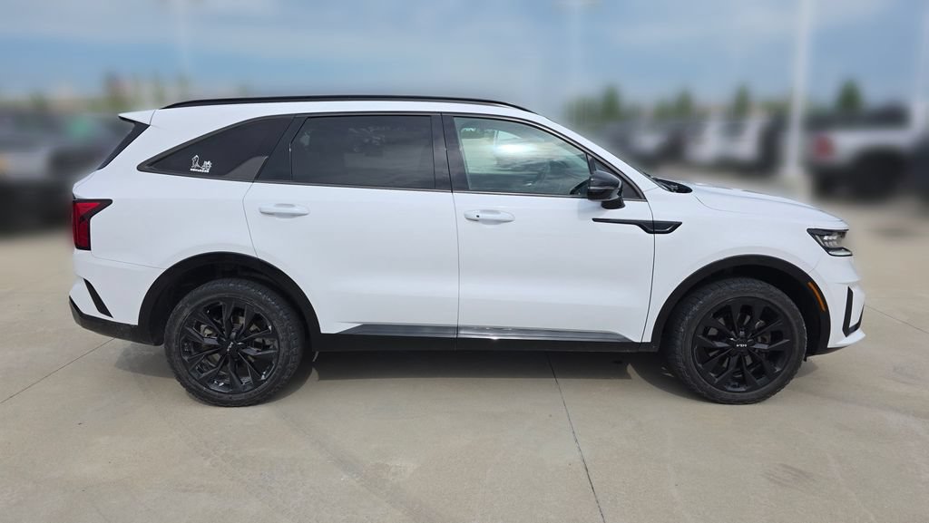 Used 2023 Kia Sorento SX AWD/4WD image 6
