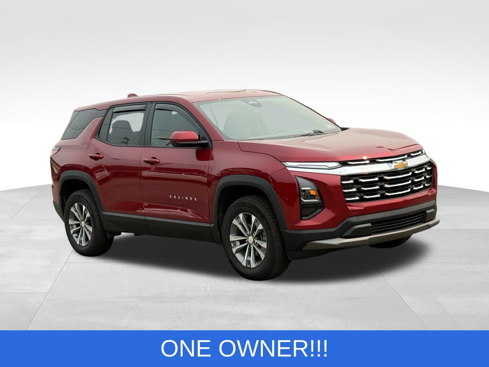 Used 2026 Chevrolet Equinox LT AWD/4WD image 14