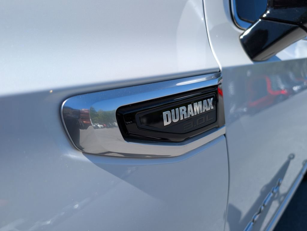 Used 2021 GMC Yukon Denali w/ Denali Premium Package AWD/4WD image 10