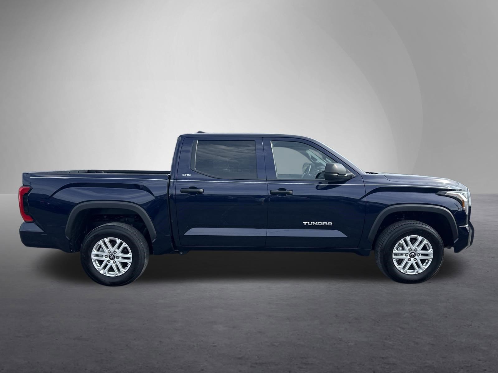 Used 2025 Toyota Tundra SR5 AWD/4WD image 2