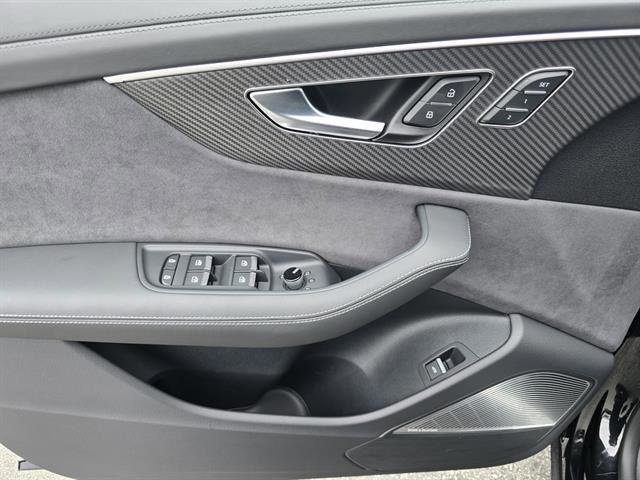 New 2025 Audi SQ8 Prestige image 28