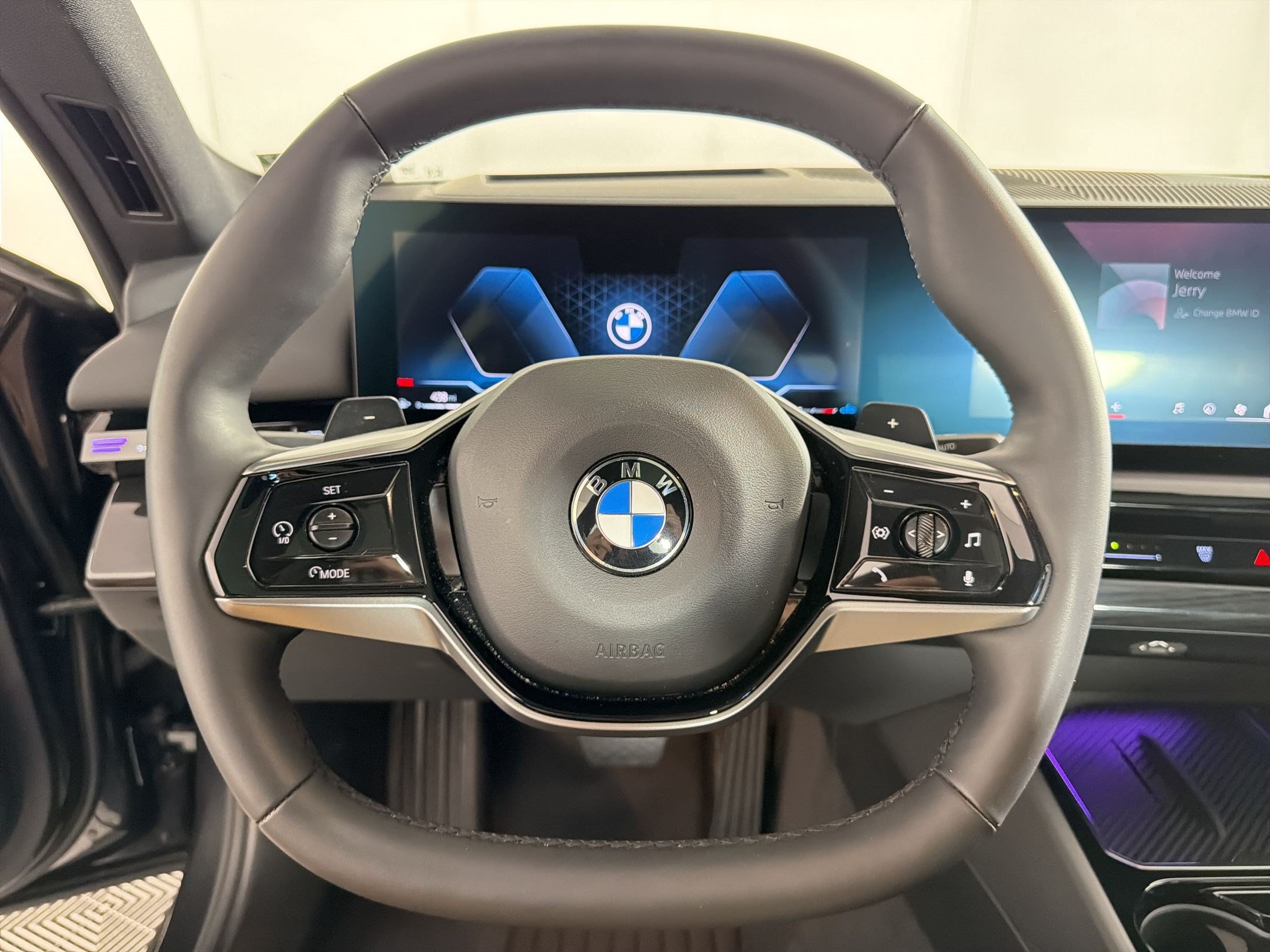 Certified 2025 BMW 530i xDrive w/ Premium Package AWD/4WD image 18