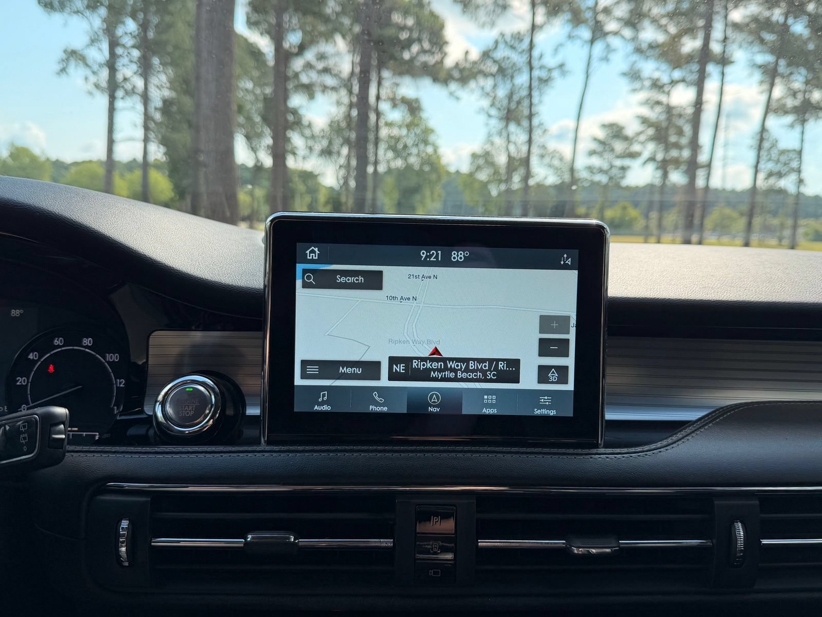 Used 2020 Lincoln Corsair AWD w/ Equipment Group 101A image 3